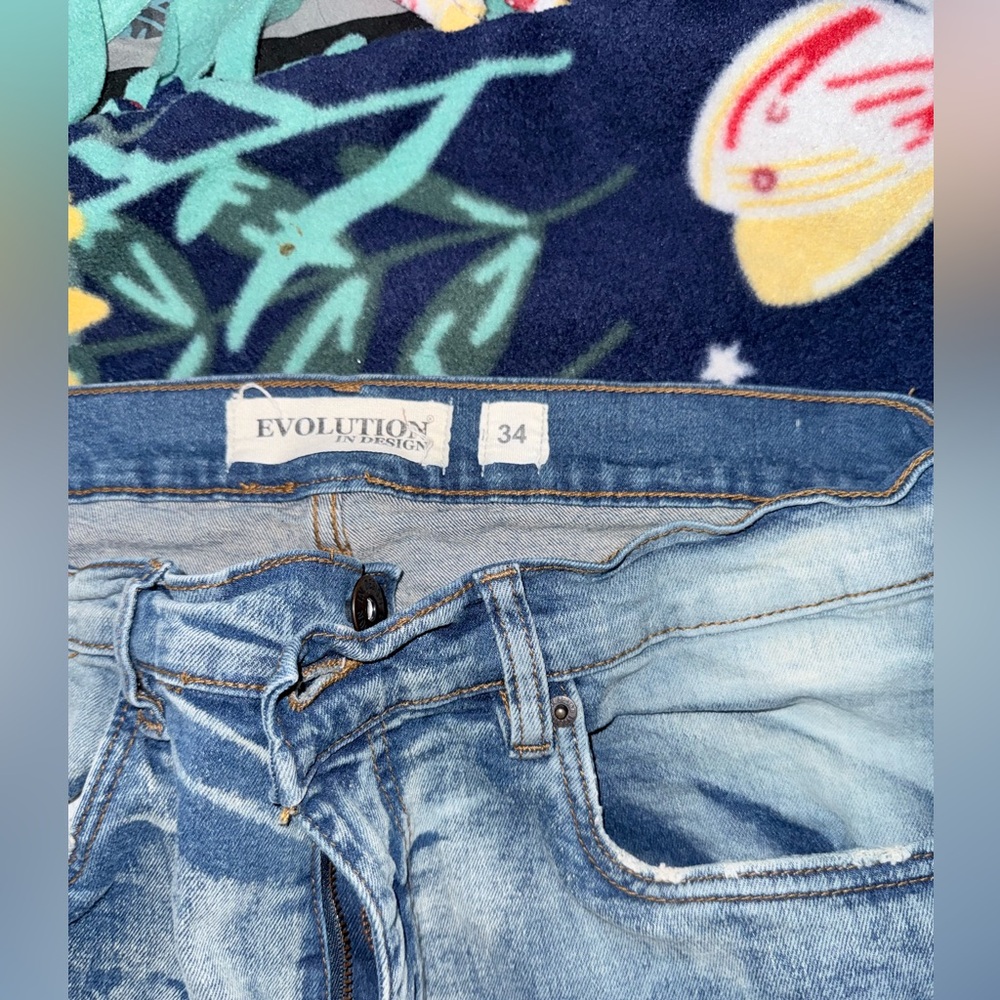 Revolution Men's Ripped Blue Jeans - Picture 5 of 5